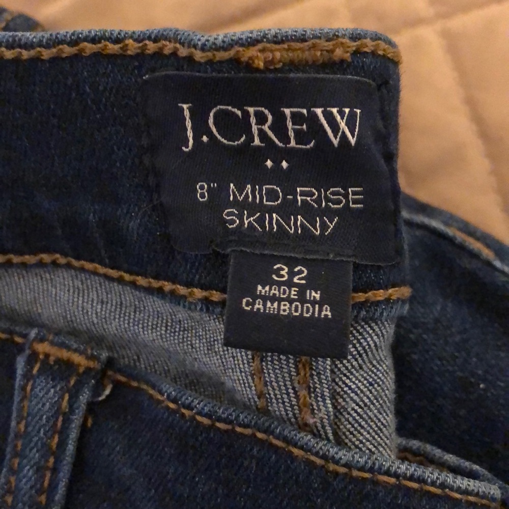 Jcrew 8” mid-rise skinny jean, size 32